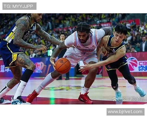 滑板竞技中的战术博弈：深入解析上海滑板队的防守策略与技巧