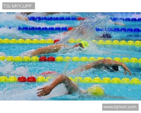 泳坛传奇人物引领新时代水上竞技潮流揭秘突破极限的游泳明星背后的奋斗故事